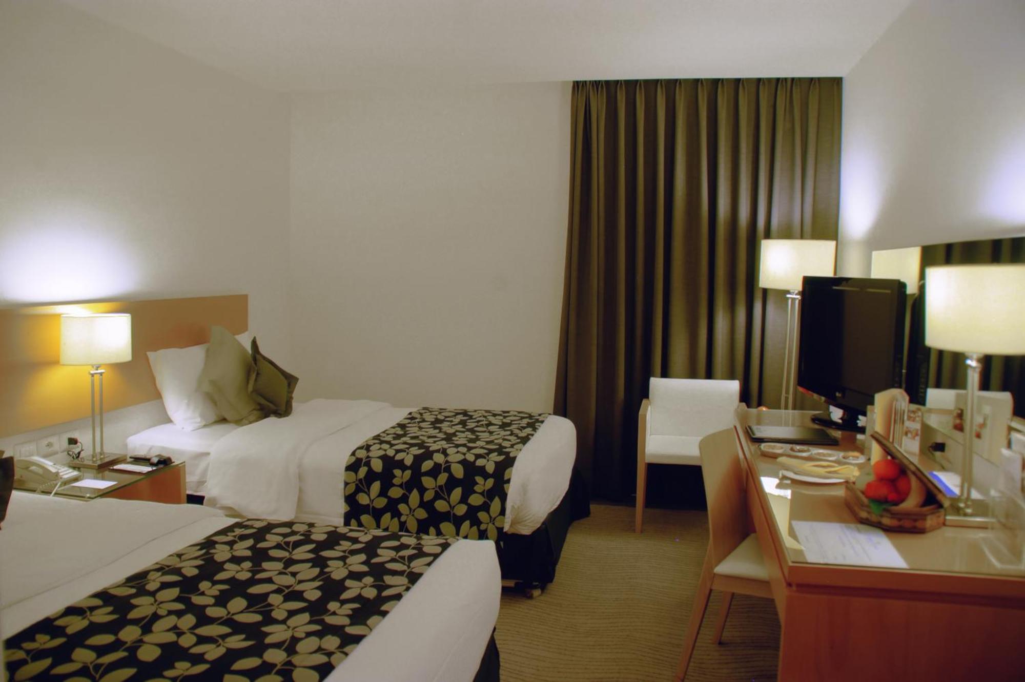 Amman Airport Hotel Al Qastal Zewnętrze zdjęcie